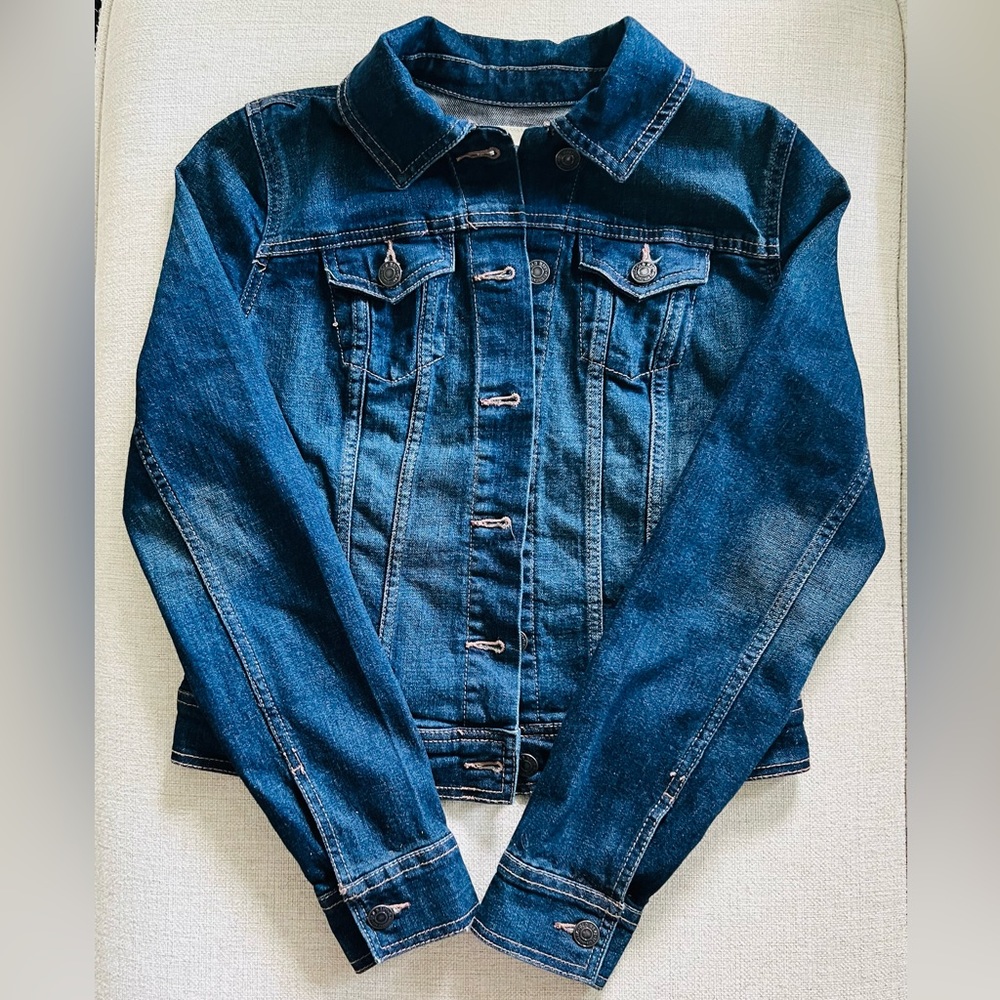 Women’s Old Navy Jean Jacket/ Extra Smalll
